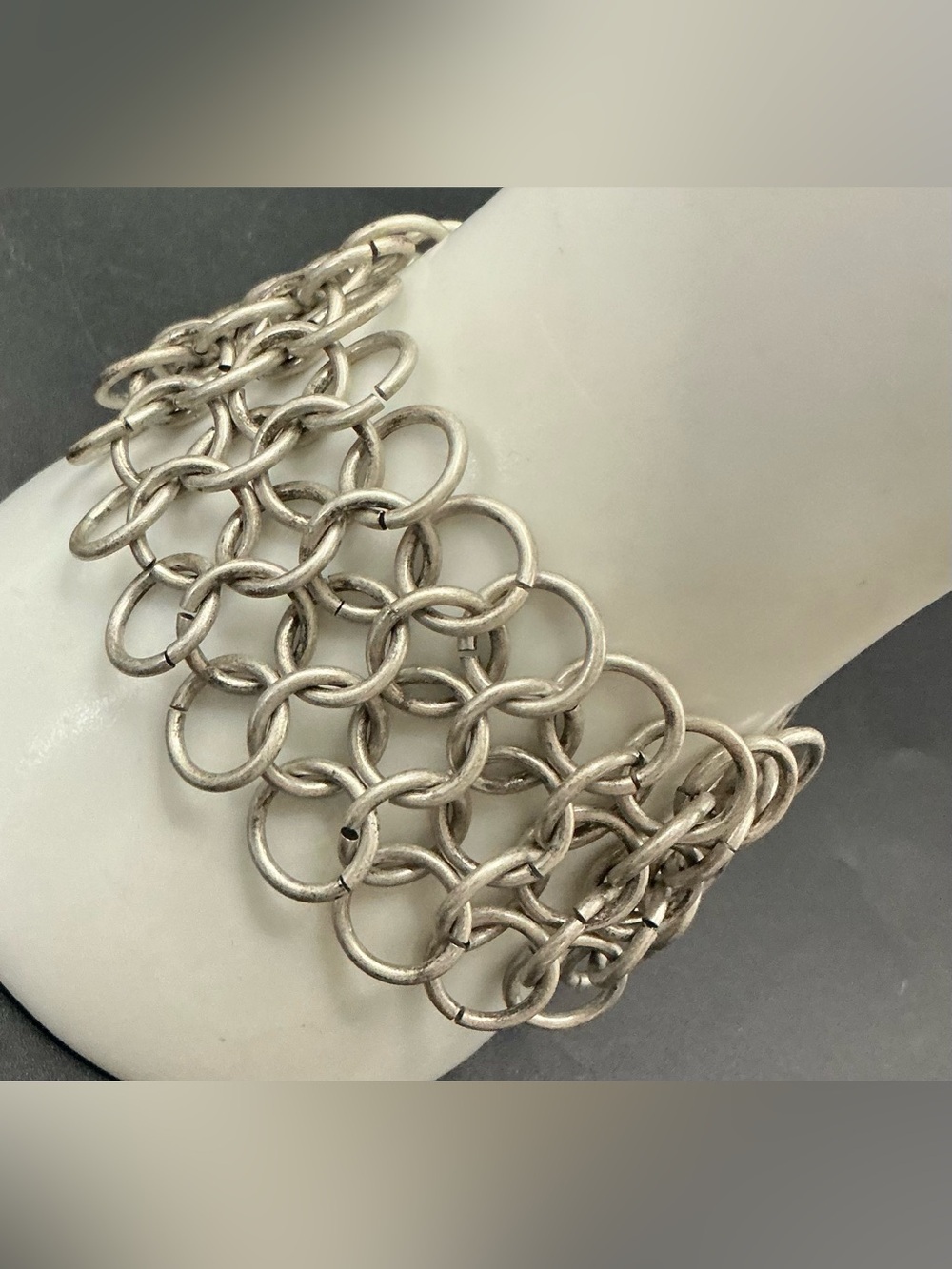 MARK. BY AVON CHUNKY SILVER TONE LINK BRACELET